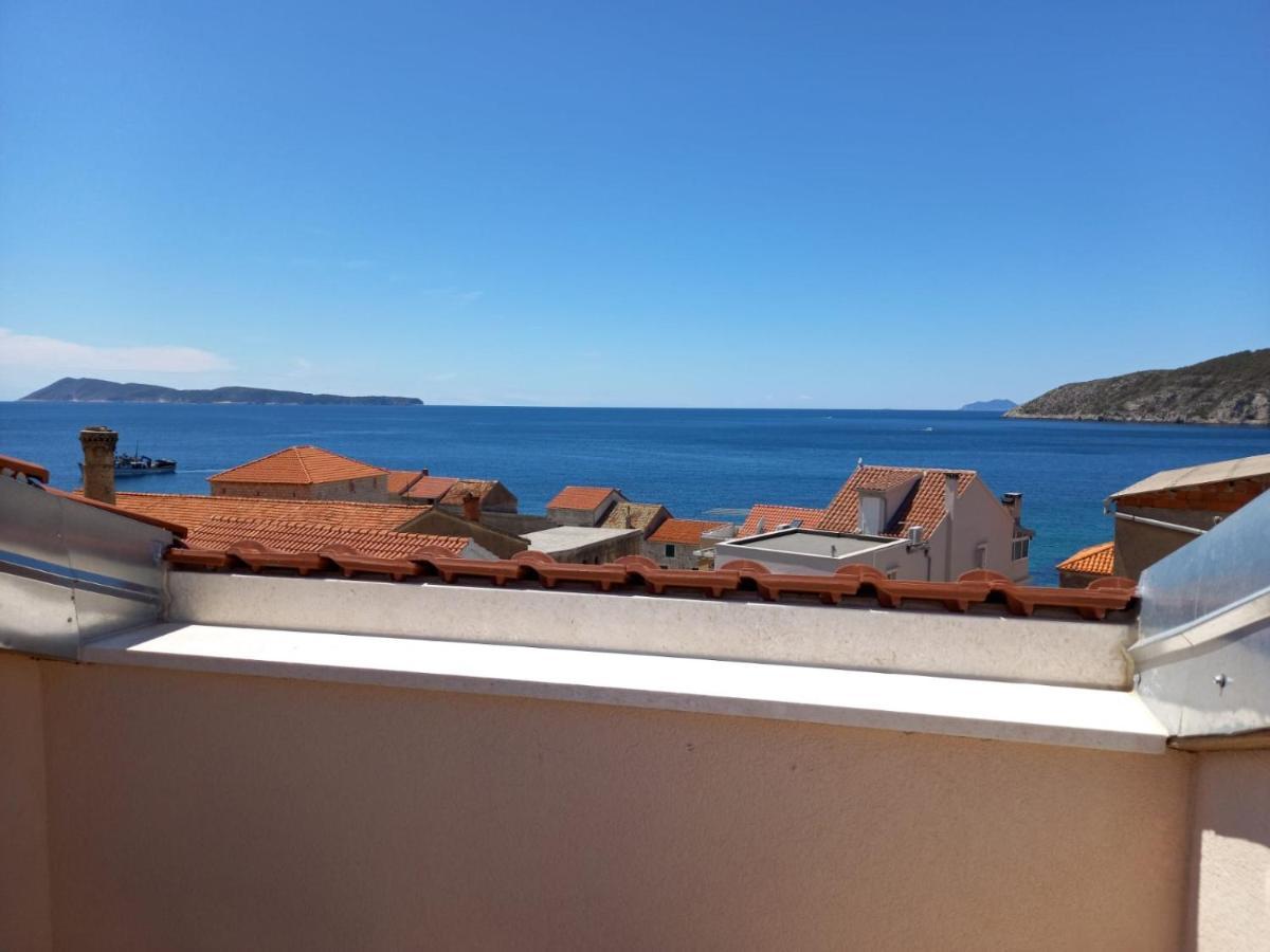 Seaview Suites Ondina Komiža Exteriér fotografie