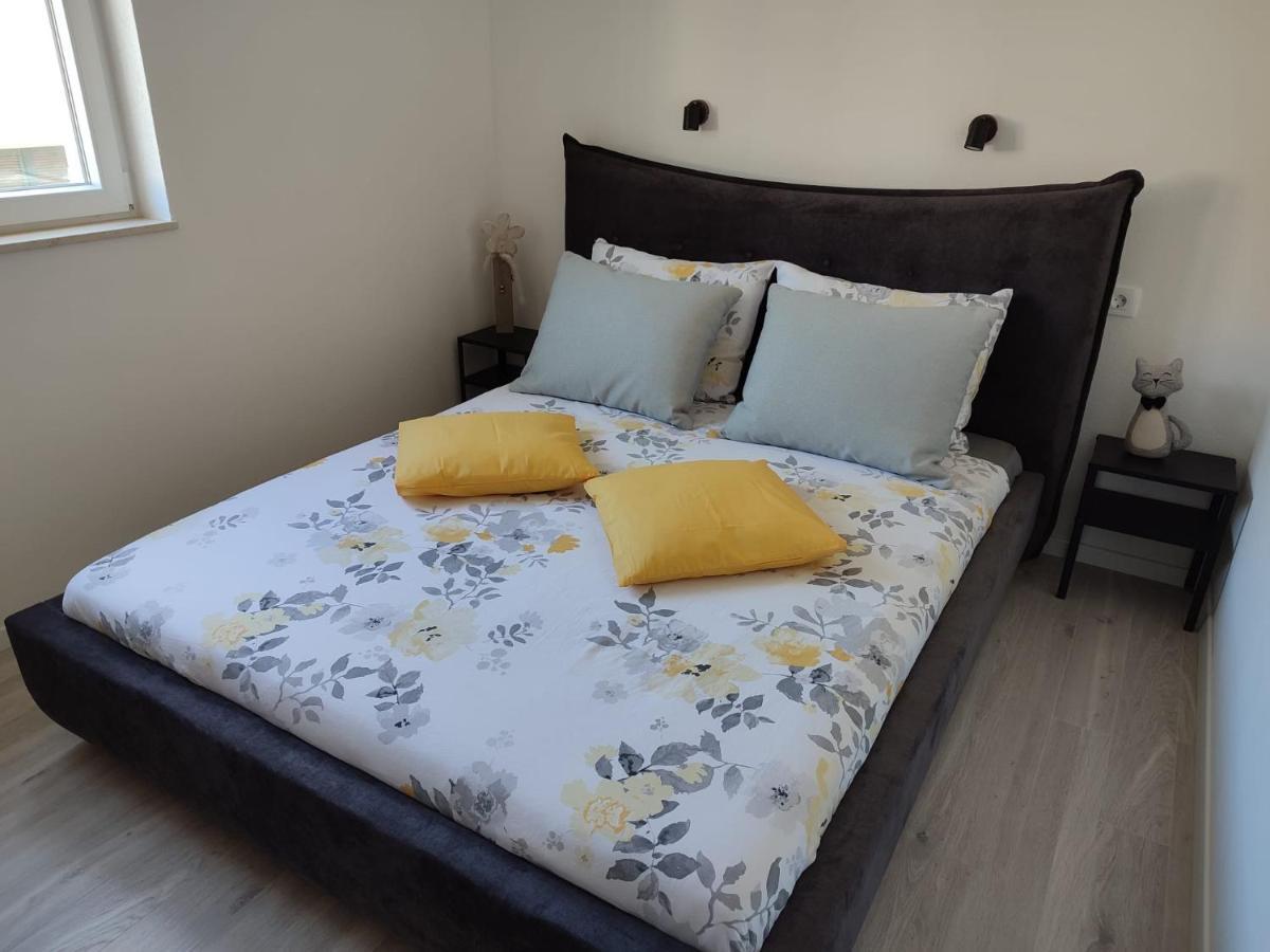 Seaview Suites Ondina Komiža Exteriér fotografie